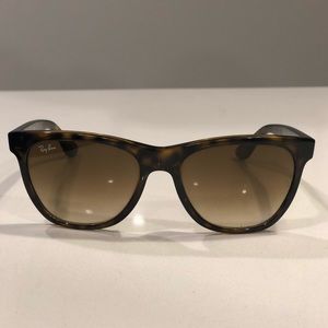Ray-Ban Sunglasses